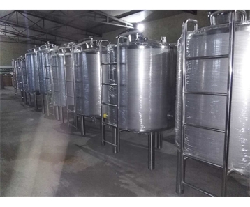 1-2噸發(fā)酵罐、待裝罐、CIP罐